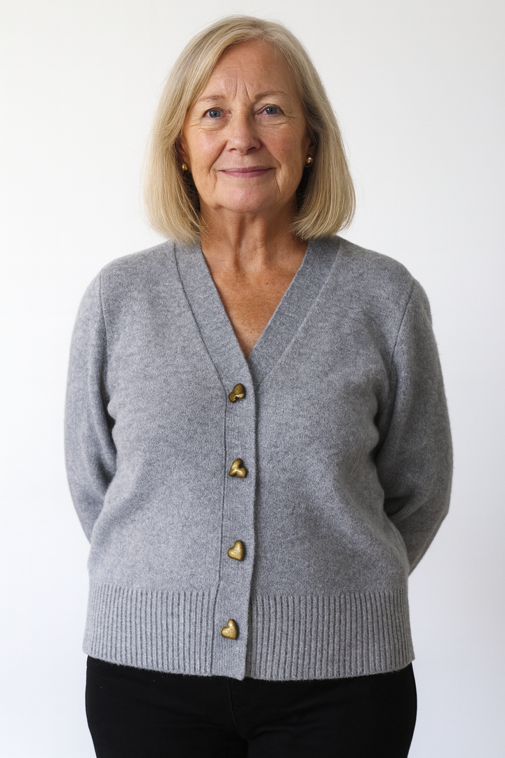 Livia™ | Elegant Cardigan med Hjerteknapper