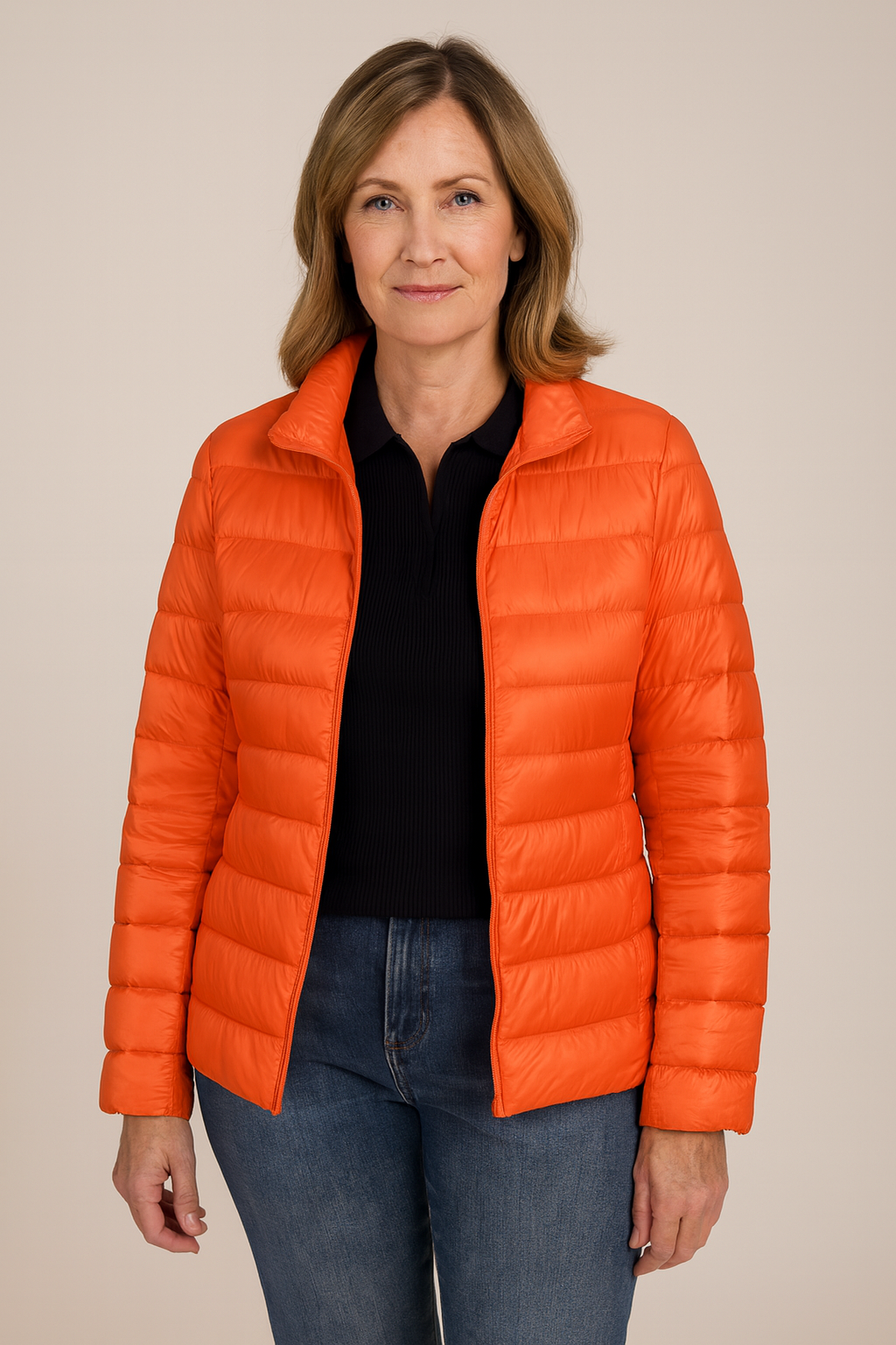 Aurora™ - Ny Ultralett Jakke med Hvite Andefjær